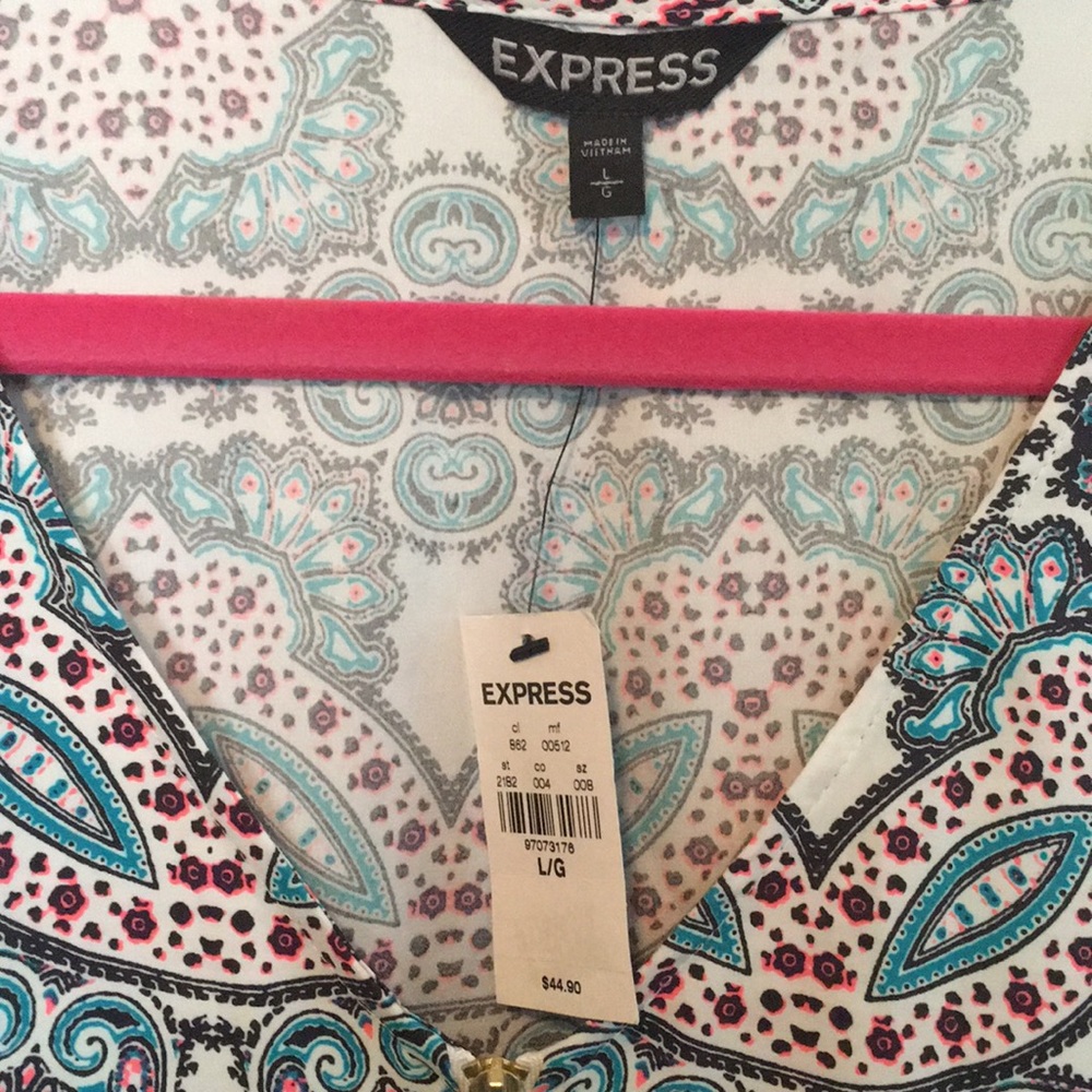 Express Top - Picture 3 of 5